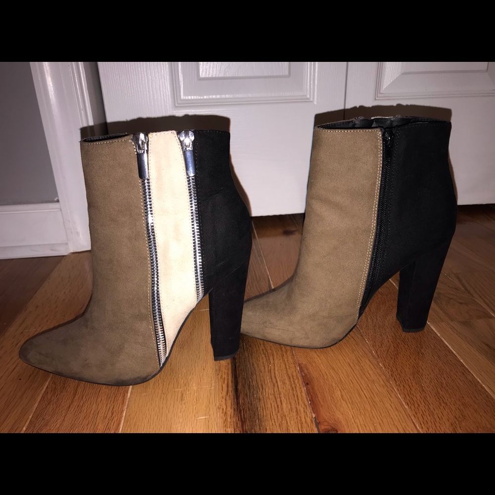 Tricolor Booties